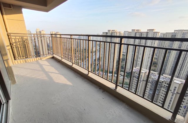 新弄里旁 中梁望府景园毛坯3房 中上楼层 随时看房