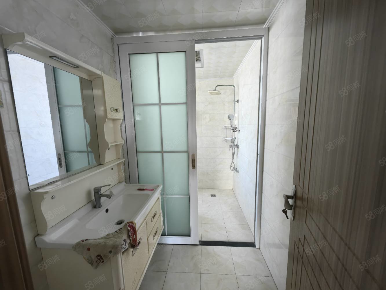 盛世东城2室2厅1卫93㎡南北38万