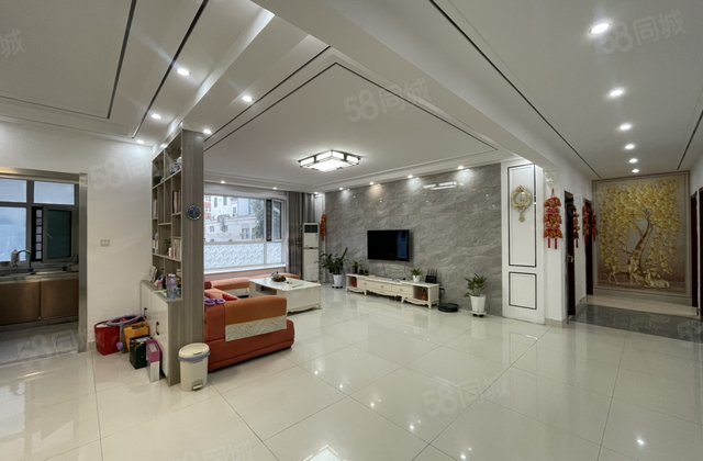 真正湖边房 东昌华庭 身份象征 大平层 孝心一楼 带车位储