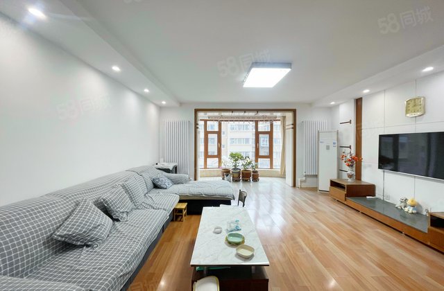 南航世纪苑4室2厅162.95㎡75万二手房图片