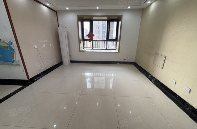 六中英特 星光珺园旁 孟达中央帝景 总高18层小高边户带车储