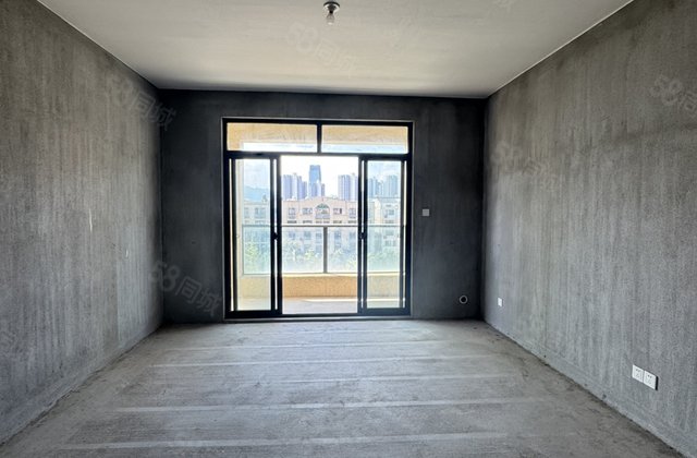 龙禧(公寓)3室2厅135.62㎡168万二手房图片