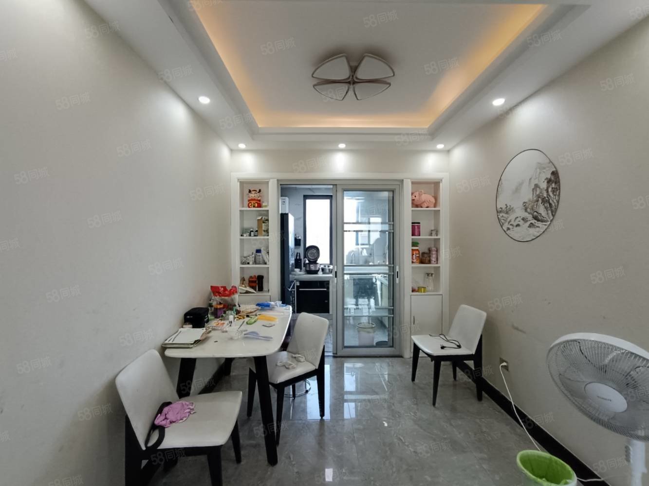 腾龙国际3室2厅2卫127.73㎡南北63.8万