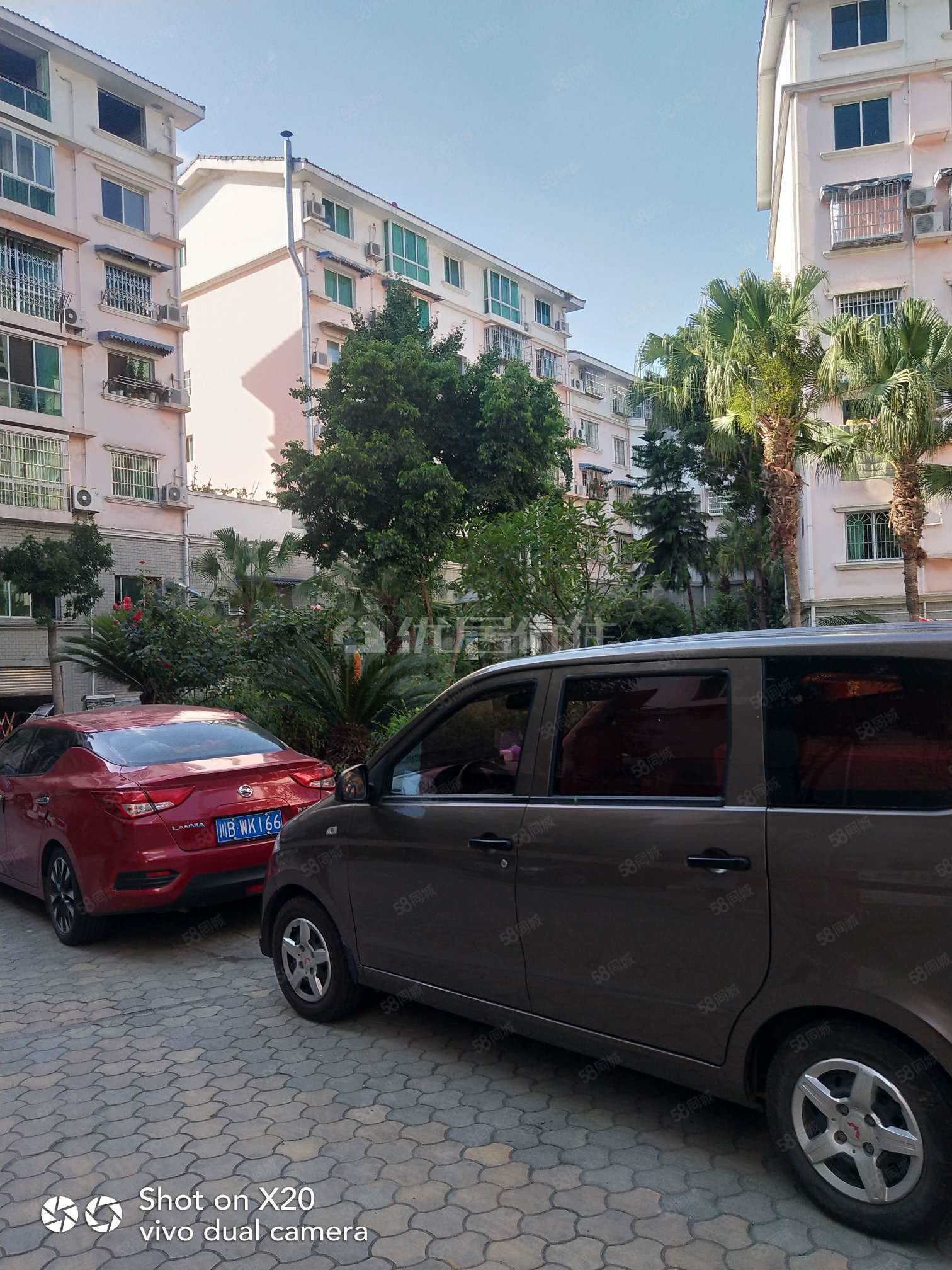 【10图】(降价30万)带露台单价3千不到221平中装4室2厅3卫,新华苑