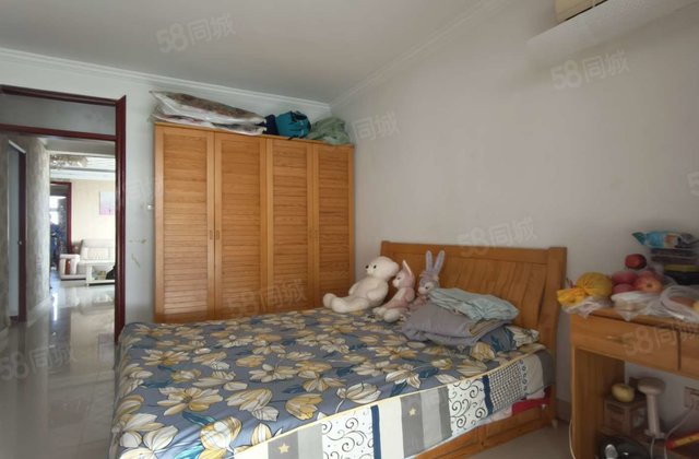 金凤龙庭 近医院 电梯房 南北通透 中间好楼层 出行方便