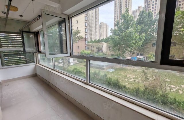 急售！房东急售！双阳台！无遮挡 阿卡迪亚 两室两厅 花园路！