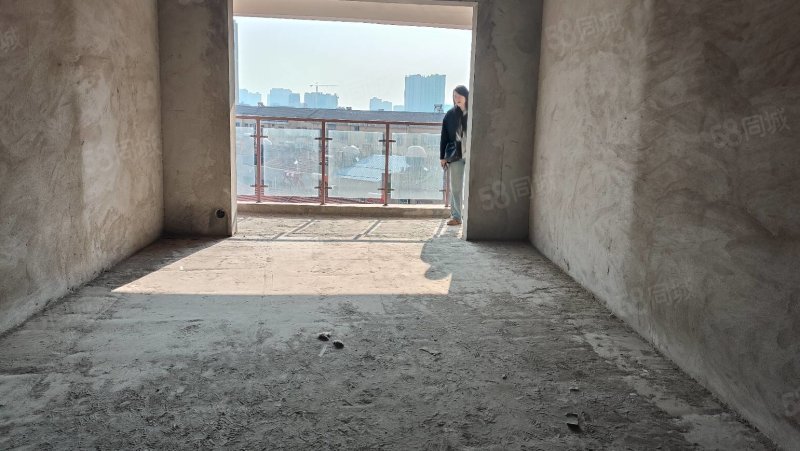 云梦凤凰城2室2厅1卫88㎡南北18万