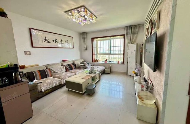 65 ！65 ！单价五千多 三室电梯好楼层 免大税送储藏室