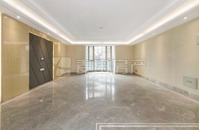 八斗4室2厅179.26㎡1570万二手房图片