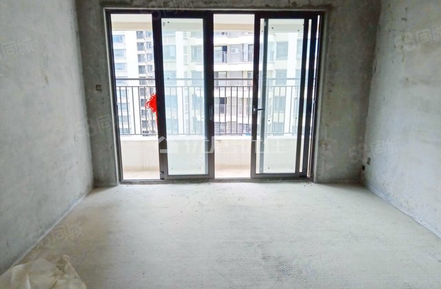 悦桂融创云图之城樾湖居3室2厅115㎡36万二手房图片