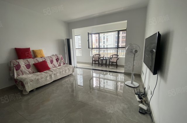 金麟府 东关国际 诚心卖 带车储满二价格可谈