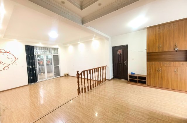 领域3室2厅115.62㎡186万二手房图片