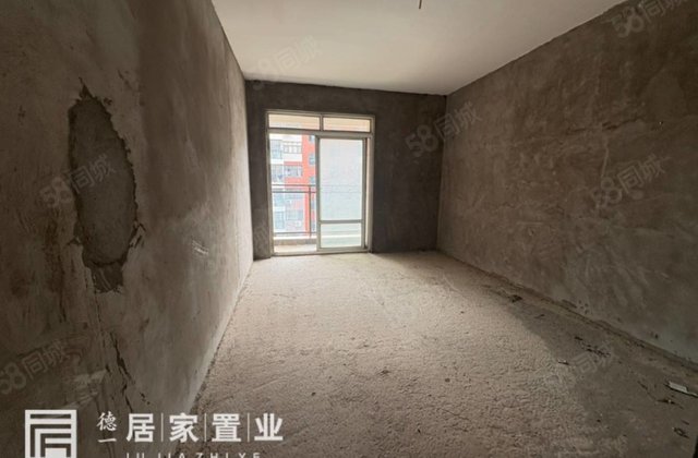 盛世东城3室2厅1卫109㎡南北39万