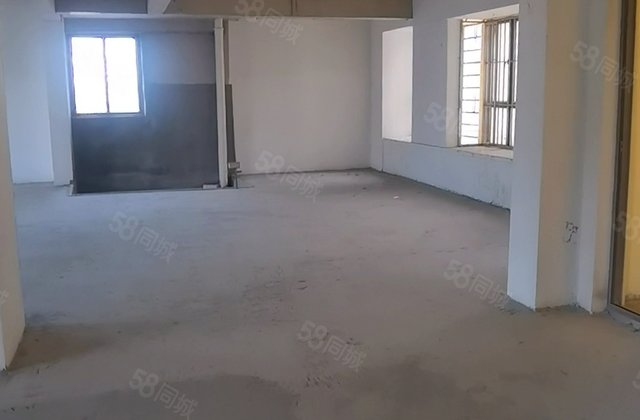 深房天悦湾4室2厅143.58㎡66.8万二手房图片