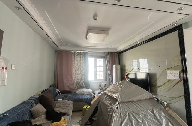 深圳路  ！先锋社区！东边户！三室！房东急售！