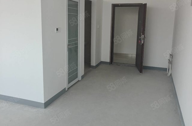 急售百利公寓！有证！可隔两层80平方复式！买一层得两层！