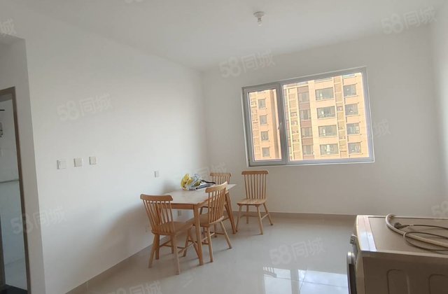 总高11层电梯洋房107平92.8万