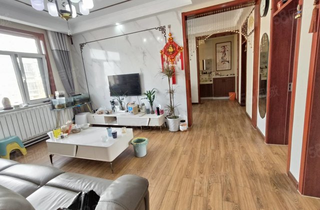 急文轩对过 单位家属院 三室朝阳 停车方便 可按揭随时看房