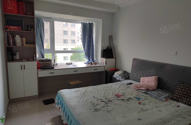 朝南电梯房，精装，二室可改三室，赠43平车库和9平储藏室