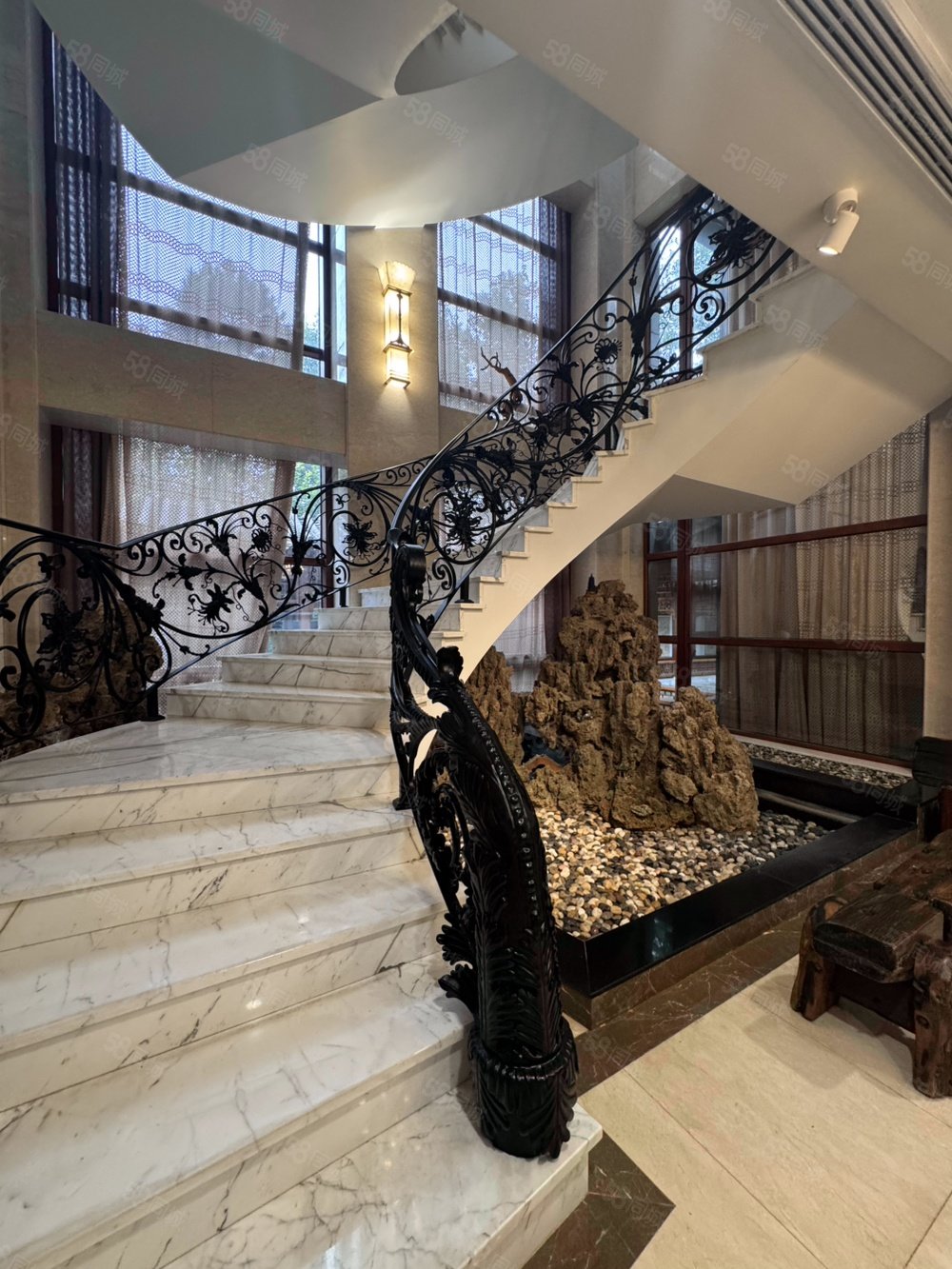 優(yōu)山美地(A區(qū))9室4廳4衛(wèi)958.02㎡南北11000萬