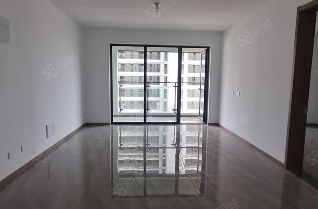 城市芳华 带车位储藏室 东边户 划奥森 实验 澜园