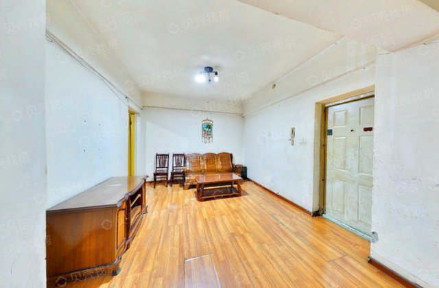 临江路8号院2室1厅56.18㎡98万二手房图片