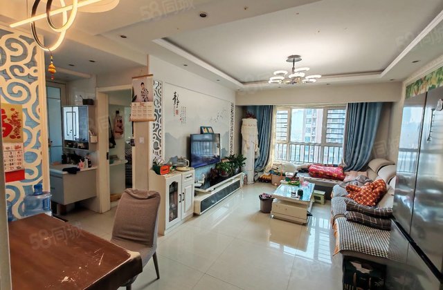 急售开发区东昌中学。实验  精装三居室东边户，大振华当代