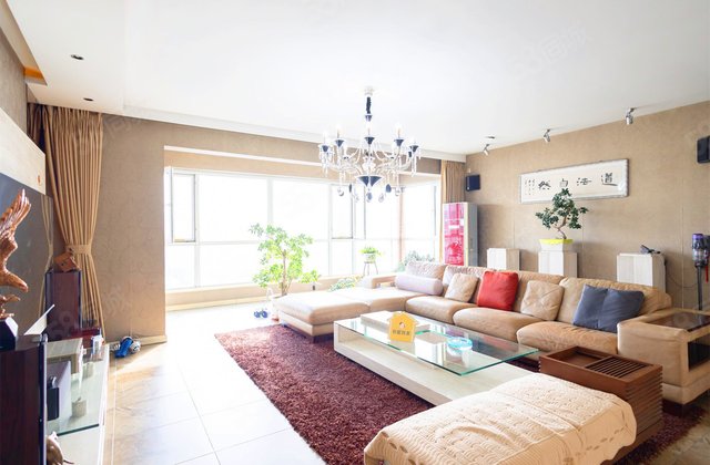 天和学府苑4室2厅208.48㎡310万二手房图片