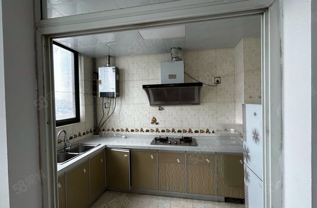 金桥湾花园3室2厅127.17㎡135万二手房图片