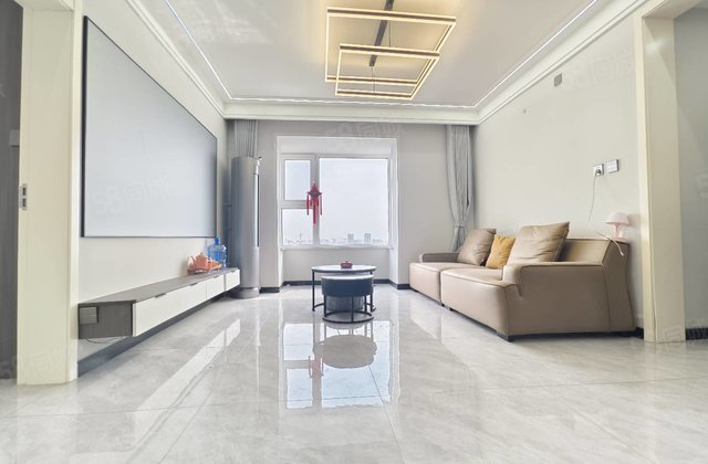 急售 文轩总部 东关国际 精装三室 东边户 带储藏室看房方便