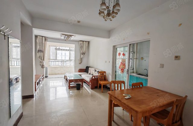 单价6千多 文苑旁 大学城16楼大两室 带储藏室 两梯三户