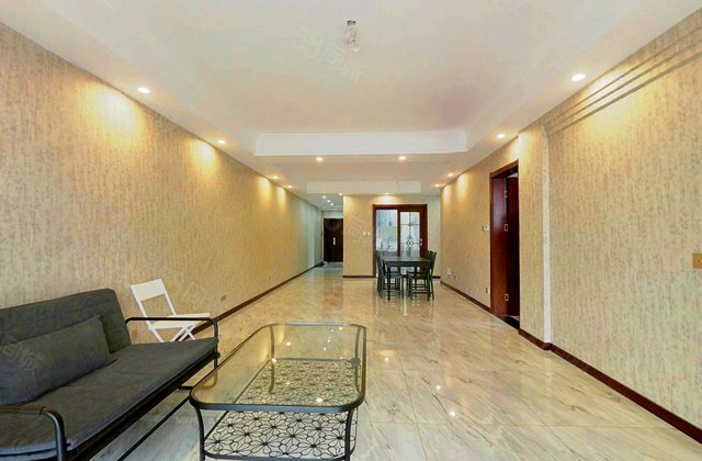 振业泊公馆4室2厅125.1㎡135万二手房图片