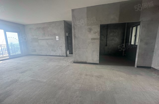 花滩世纪华府4室2厅199㎡145万二手房图片