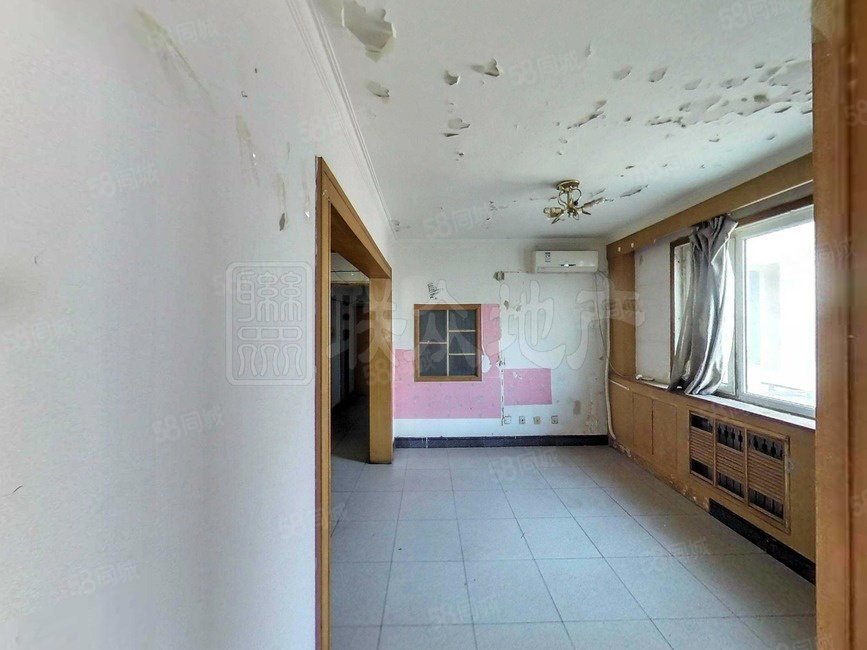 興辰大廈3室2廳1衛(wèi)98.04㎡西北265萬