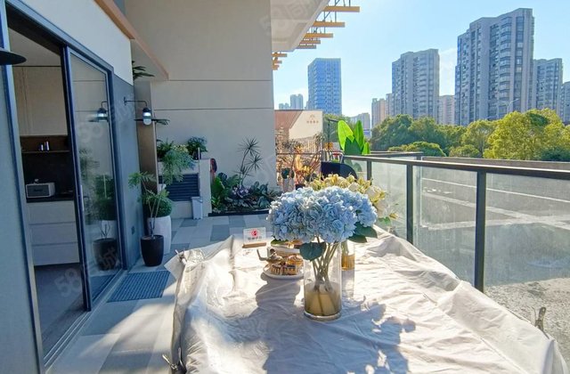 建国佳苑3室2厅162㎡96万二手房图片