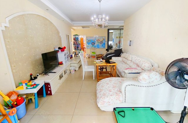 长大彩虹都3室2厅132.36㎡100万二手房图片