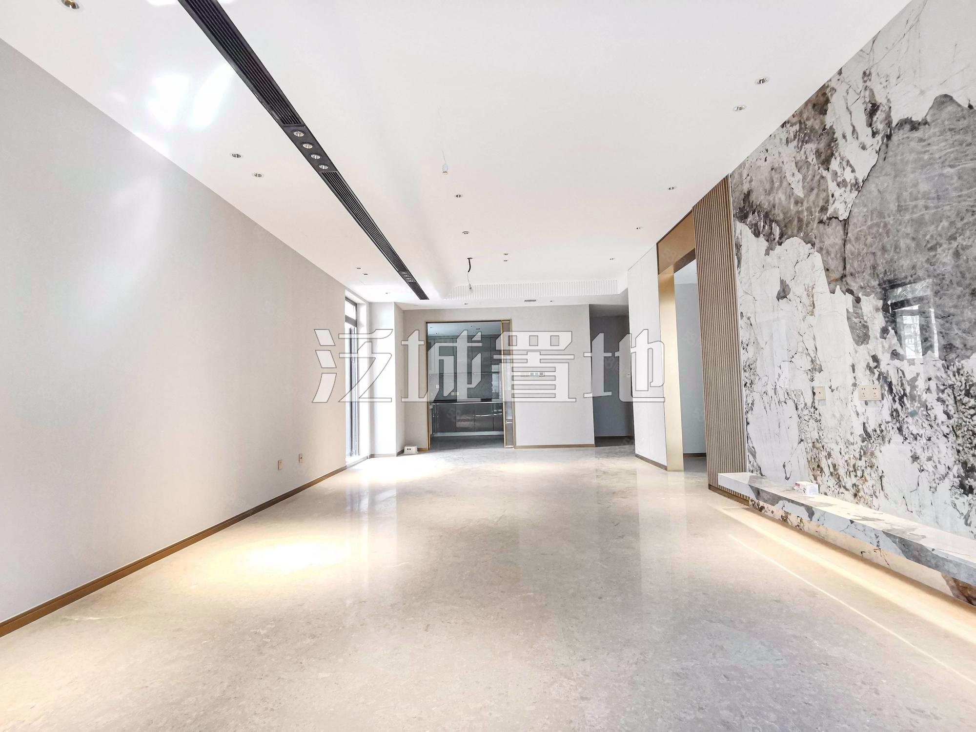 國瑞熙墅二區(qū)4室3廳3衛(wèi)418㎡南北1680萬