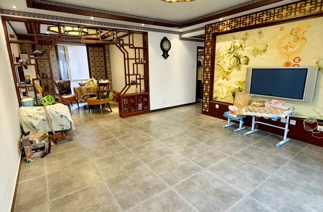 龙津园3室2厅129.63㎡70万二手房图片