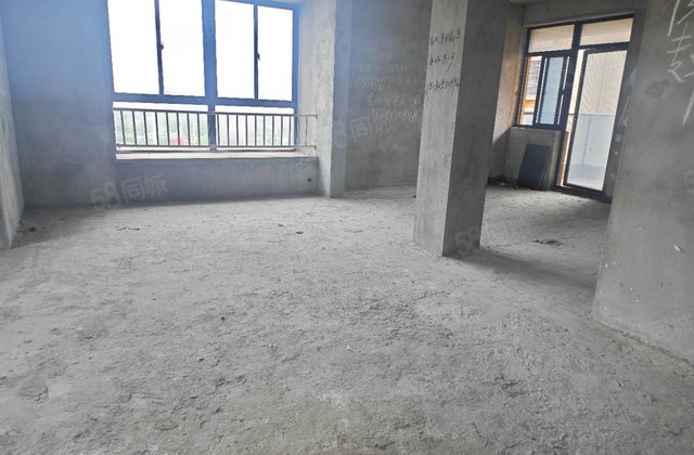 名人苑(北区)3室2厅92㎡45万二手房图片