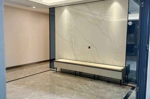 恒基旭辉江与山4室2厅143㎡188万二手房图片