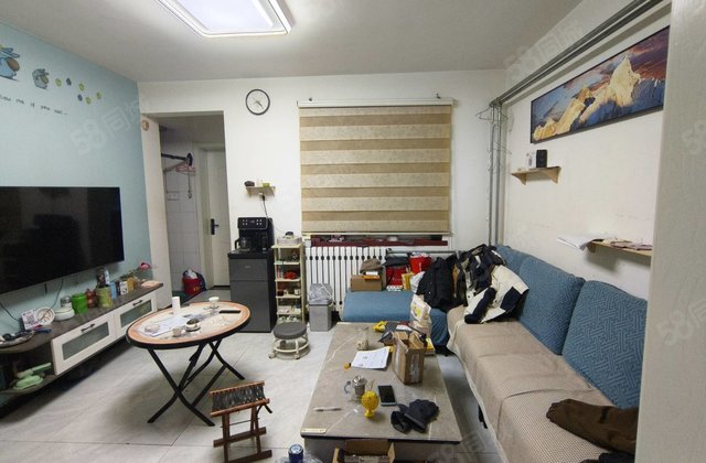 剧院附近 客车厂家属院多层一楼，精装3室 双阳台 聚源巷