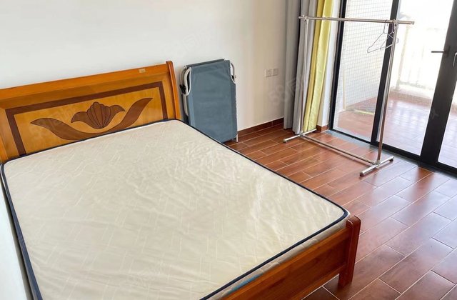 0分湛江裕丰地产55万5556元/㎡京豪花园3室2厅2卫53万98.