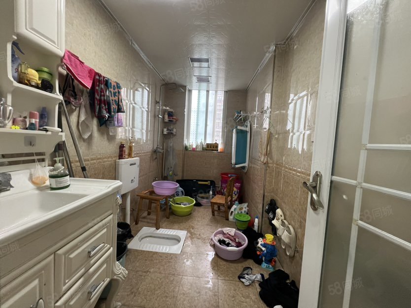 兴丽城C区3室2厅2卫131.21㎡南北52.8万