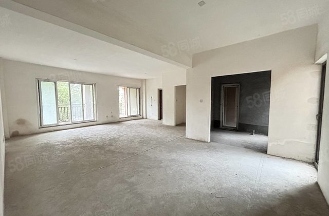 中铁龙盘湖世纪山水(公寓住宅)4室3厅211㎡98万二手房图片