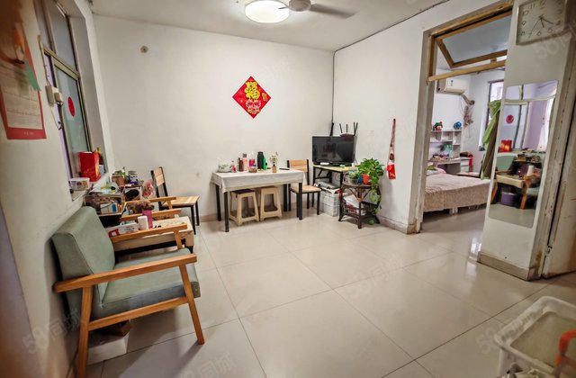 文轩外国语，一中，教育局家属院，财局家属院，多层三楼停车方便