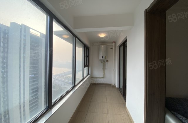 精装修 三室双阳台 急! 星光清水湾 东昌 实验 双卫无遮挡