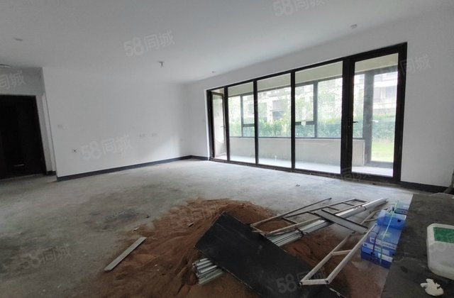 湖语上院 带车位和储藏室 可随时看房 ！