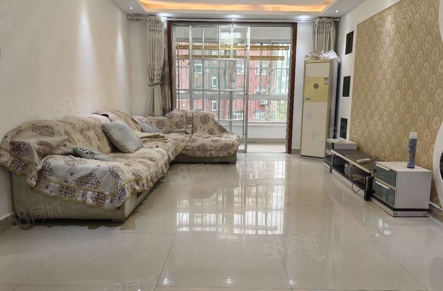 急卖 三叶户型 水岸新城 单价四千多 送车库 免大税