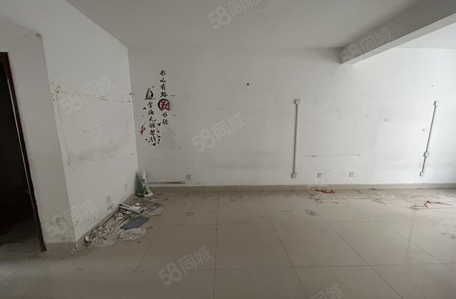 古楼运河苑 中间楼层采光好 正规商品房 小三居 房龄新