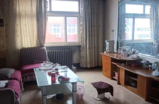 电厂家属院东区3室1厅1卫(房东直卖)